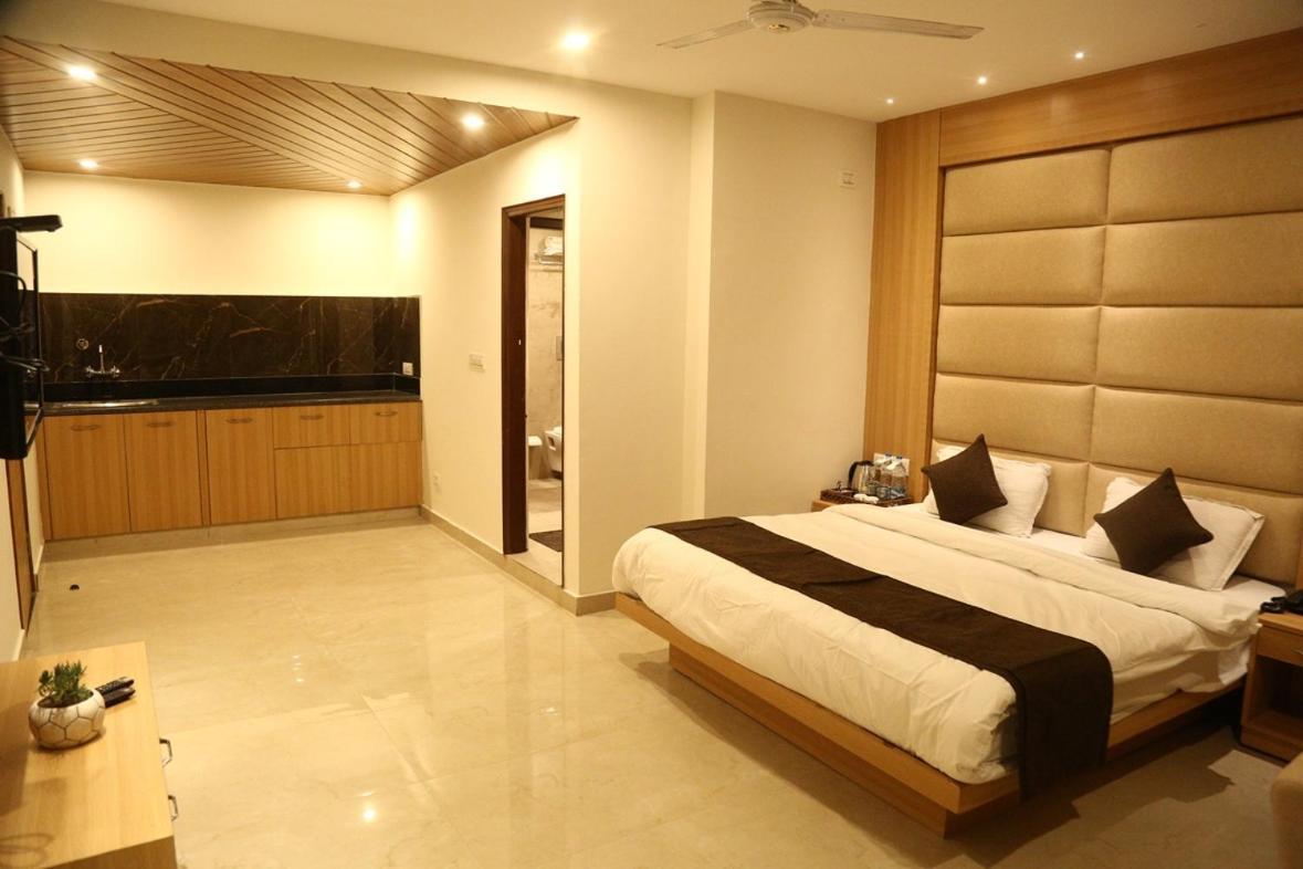 Hotel Shining Hills Mussoorie Zewnętrze zdjęcie